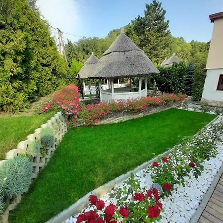 Rozsakert Vendeghaz Bed & Breakfast Szigliget Exterior photo