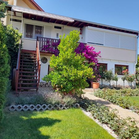 Rozsakert Vendeghaz Bed & Breakfast Szigliget Exterior photo